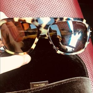 Tom Ford tortoise shell aviators